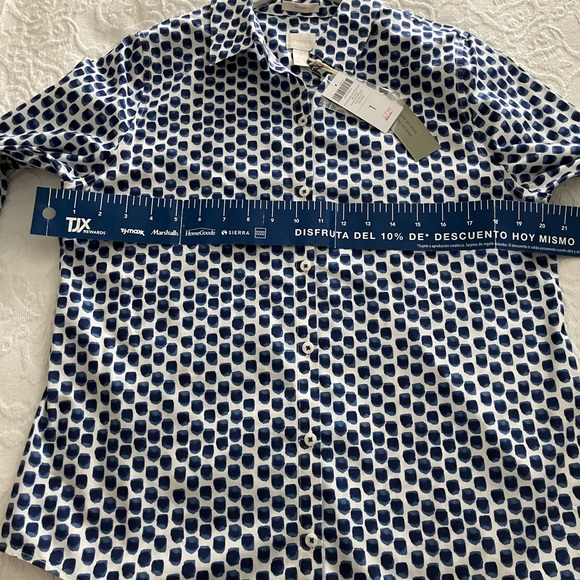 Chico’s No-Iron Blouse Sz 1 (8) “Blue Grotto” style - Picture 4 of 7